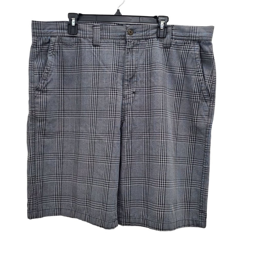 Zumiez‎ | Free World Men's Big & Tall Gray Plaid Flat Front 12" Casual Shorts 40